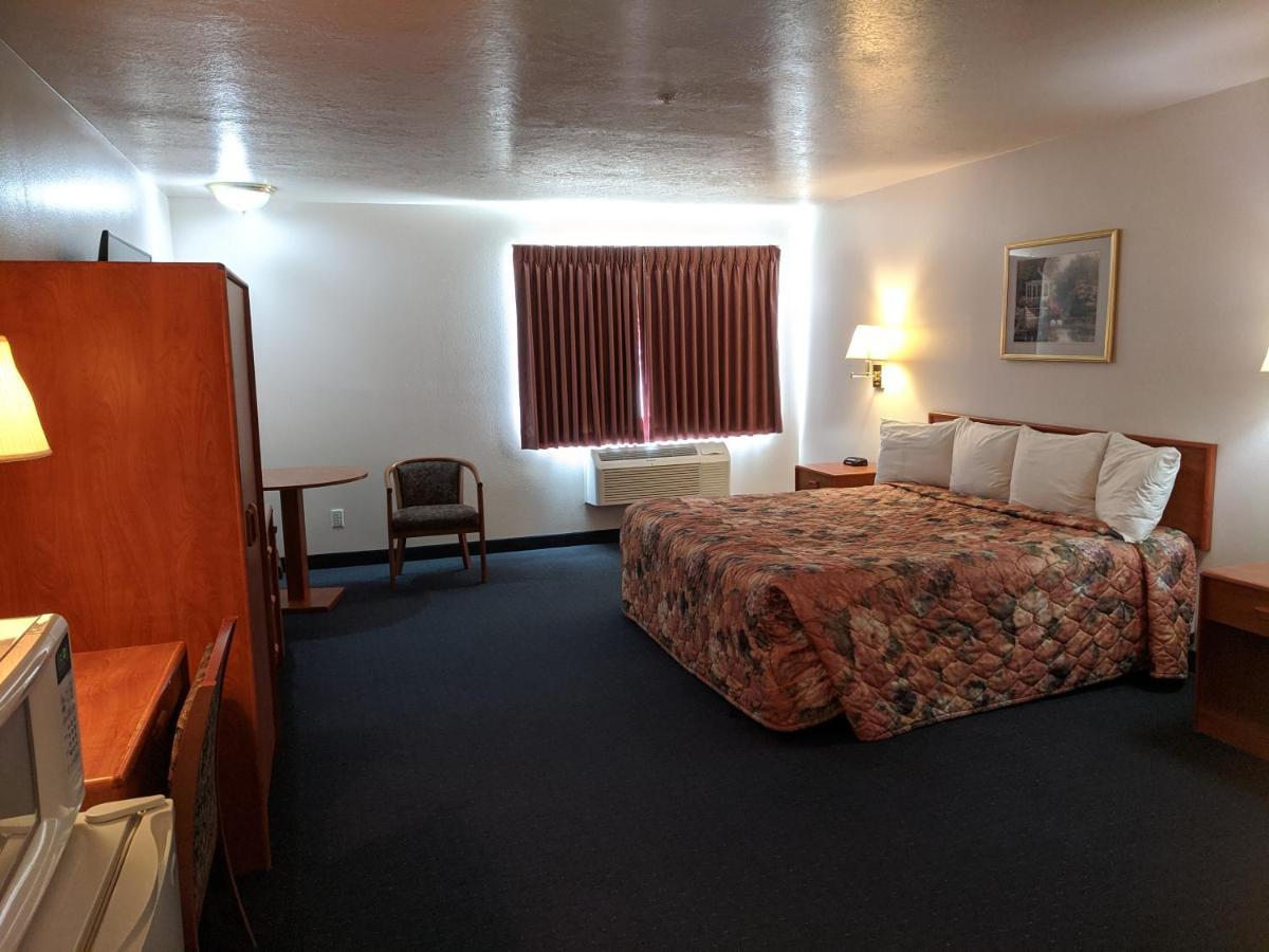 Aquarius Inn Bicknell Ngoại thất bức ảnh