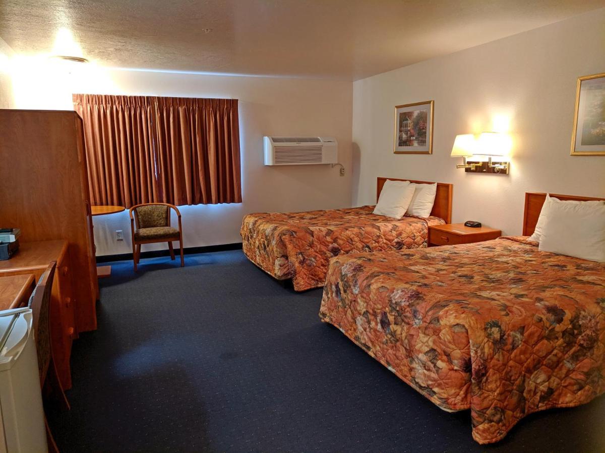 Aquarius Inn Bicknell Ngoại thất bức ảnh