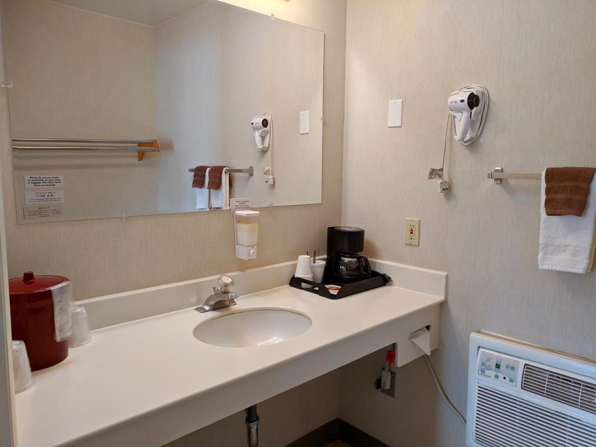 Aquarius Inn Bicknell Ngoại thất bức ảnh