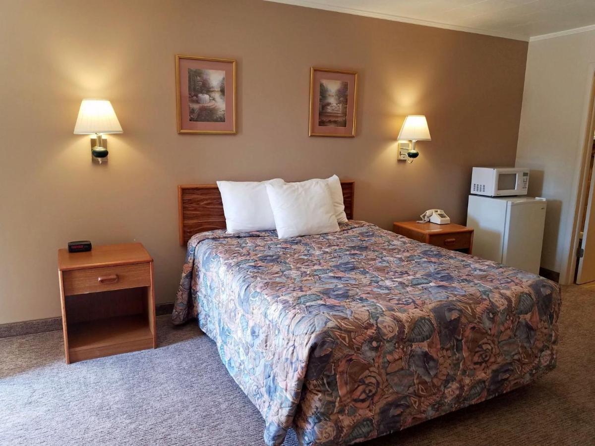 Aquarius Inn Bicknell Ngoại thất bức ảnh