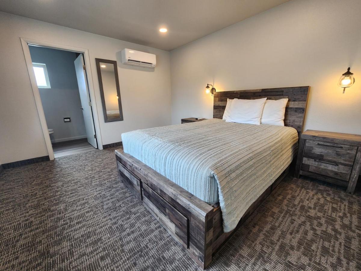 Aquarius Inn Bicknell Ngoại thất bức ảnh